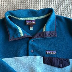 Patagonia Teal and Navy Fleece Jacket